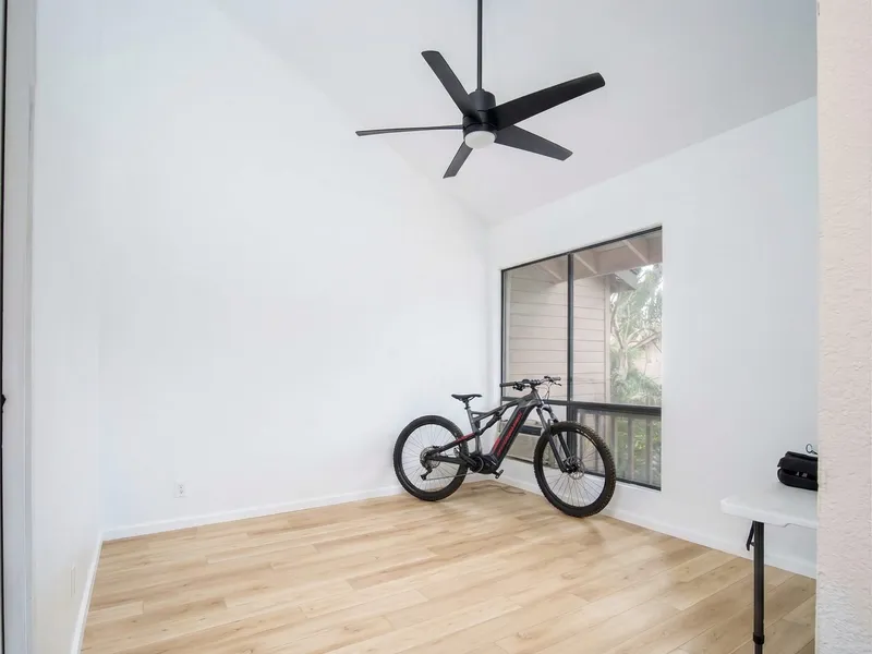 Interior remodel Maui — bonus room with new LVP flooring and vaulted ceiling
